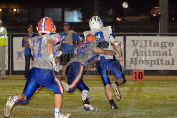 10-10 SA vs. FCHS 061.JPG - SCRIVENER D300